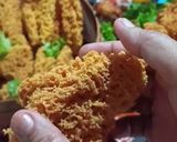 Foto langkah ke 10 dari resep Ayam Goreng Kremes.