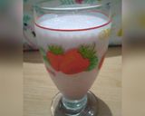 Foto langkah ke 6 dari resep Smoothie Stroberi Oatmeal.