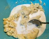 A picture of step 6 of Basbousa Mix Cake 🥰.