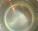 A picture of step 5 of Katsuo-dashi: Japanese traditional fish stock.