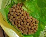 Foto del passaggio 1 della ricetta Struffoli di Natale mondragonesi