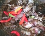 Foto langkah ke 6 dari resep Cumi Masak Hitam.