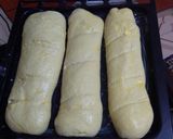 A picture of step 5 of Tumeric baguette.