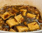 A picture of step 8 of Braised Pork Rice with Braised Eggs and Fried Tofu.