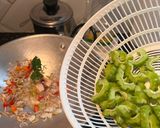 Foto langkah ke 4 dari resep Tumis Pare Teri.
