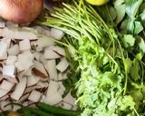 A picture of step 1 of Coconut chutney.