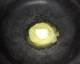 Foto del paso 2 de la receta: Arroz blanco salteado en mantequilla al ajillo