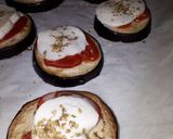 Foto del passaggio 3 della ricetta Pizzette di melanzane
