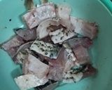 Hình bước làm 1 của món Cá chép phi lê chiên