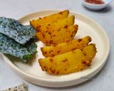 Foto langkah ke 4 dari resep Spicy Potato Wedges.