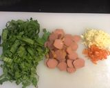 Foto langkah ke 1 dari resep Nasi Goreng Sosis.