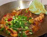 Foto langkah ke 6 dari resep Cumi Asam Manis Saus Tiram.
