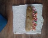 Foto langkah ke 5 dari resep Banana roll cake (versi roti tawar).