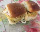 A picture of step 7 of Anday Wala Bun Kabab with Chutney inStreet style.