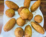 A picture of step 7 of Vegetables Paneer Bread rolls.
