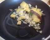 Foto del passaggio 1 della ricetta Bavette con crema di peperoni e ragù bianco di tastasale
