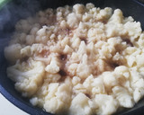 Foto del paso 1 de la receta: Coliflor guisada con jengibre y pimentón