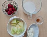 Foto del paso 1 de la receta: Licuado de frutilla a la crema picante 🍓 🌶