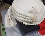 A picture of step 12 of Nikah Themed Cake.