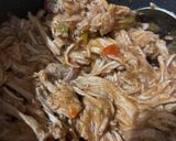 Foto del paso 3 de la receta: Carne desmechada con barbacoa