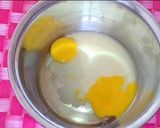 Foto langkah ke 3 dari resep Bolu Karamel/Sarang Semut 2 Telur.
