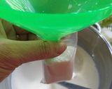 Hình bước làm 3 của món Sữa Chua Úp Ngược