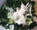 Foto del paso 5 de la receta: Ensalada de espinacas con huevo, tocino y queso