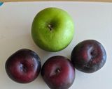A picture of step 2 of Apple and plum filo tart.