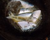 Foto langkah ke 2 dari resep Ikan Acar Kuning.
