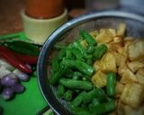 Foto langkah ke 2 dari resep Sambal Goreng Kentang.