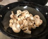 A picture of step 3 of Broccoli Carrot Mushroom Salad with Halloumi Cheese.