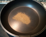 Foto del paso 2 de la receta: Cous cous con cinco especias chinas, trufa y chocolate