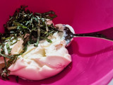 BOWL DE QUESO Crema y Tomate🍅con Reducción de Vinagre Bálsamico y 🌿Albahaca🌿...!