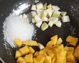 A picture of step 1 of Mango fruiti homemade.