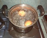 Foto langkah ke 1 dari resep Omelete Telur Bawang Putih Tabur Oregano.