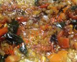 A picture of step 4 of Tomato onion in spicy gravy.