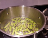 Foto del paso 1 de la receta: Otra ensalada templada con hierbas