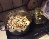 Une image de l'étape 4 de Cocotte de poulet aux champignons.