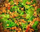 Hình bước làm 5 của món Thịt Heo Xào Húng Quế