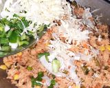 शेजवान फ्राईड राईस (schezwan Fried Rice recipe in marathi) रेसिपी स्टेप 9 फोटो 