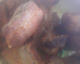 Foto del paso 3 de la receta: Costilla dorada en salsa verde con papas a la Mario's