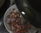 Foto langkah ke 4 dari resep Telur Dadar Sambal Matah.