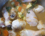 Foto del paso 6 de la receta: Pollo en salsa de verduras en olla express