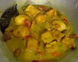 Foto langkah ke 4 dari resep Tahu telur Kuah kuning.