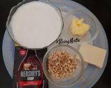 A picture of step 1 of Choco Nutty Burrito.