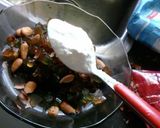Foto del paso 4 de la receta: Budín de frutas abrillantadas y almendras
