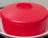 Foto langkah ke 6 dari resep Bolu Pisang Kukus No Mixer.