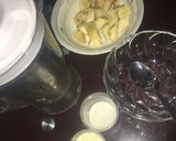 A picture of step 1 of Banana smoothie🍌🥛.