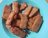 Foto langkah ke 5 dari resep 216. Tempe Ungkep Goreng Sambal Ijo.