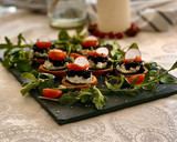 Foto del paso 3 de la receta: Canapés fáciles de caviar y queso cottage